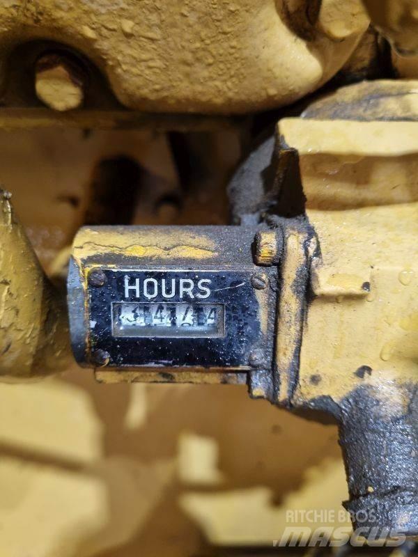 CAT D353E Motorer