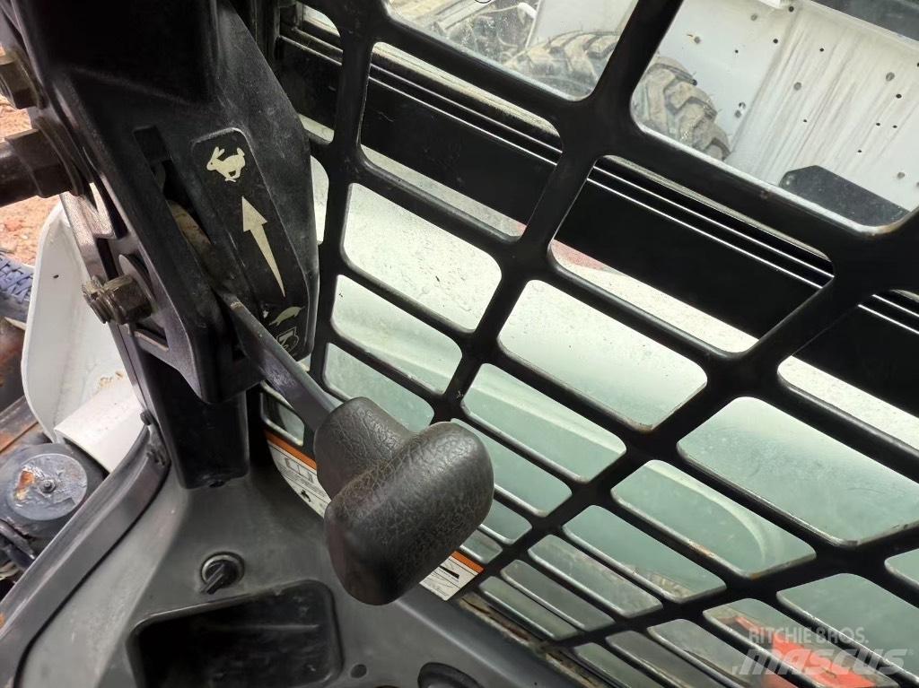 Bobcat S 220 S750 Kompaktlastere