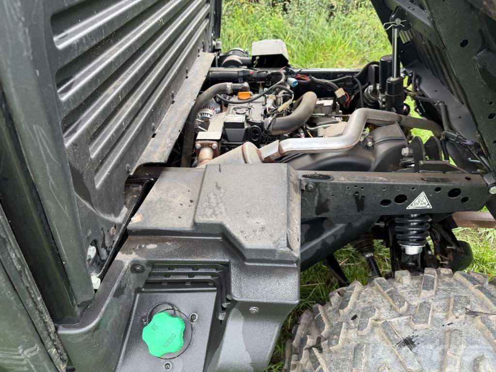 John Deere XUV 865 Redskapsbærere