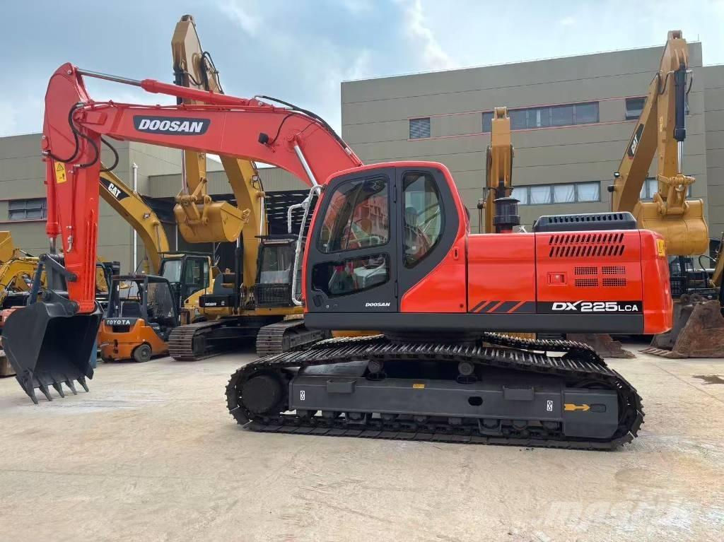 Doosan DX 225 Beltegraver