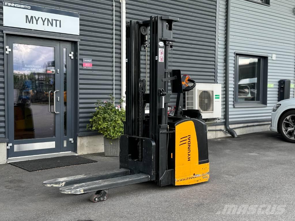 Hyundai 15ESR Stablere