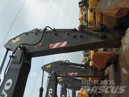 Volvo EC 460 B LC Beltegraver