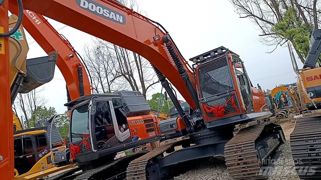 Doosan DX 225 LC Beltegraver