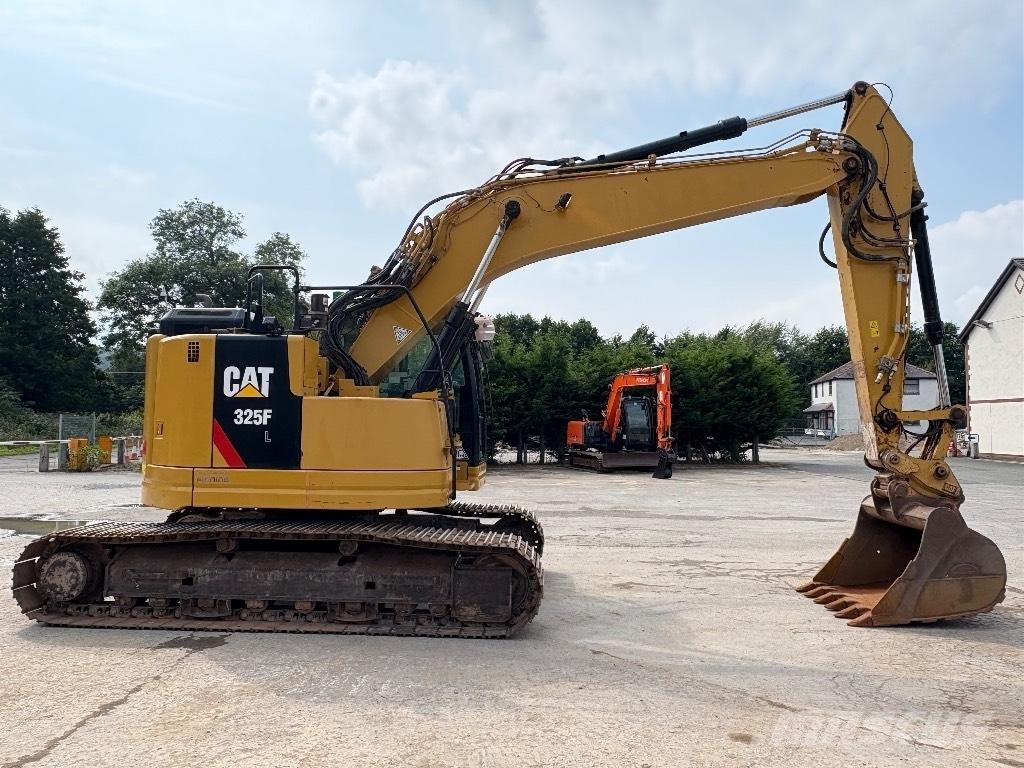 CAT 325 FL CR Beltegraver