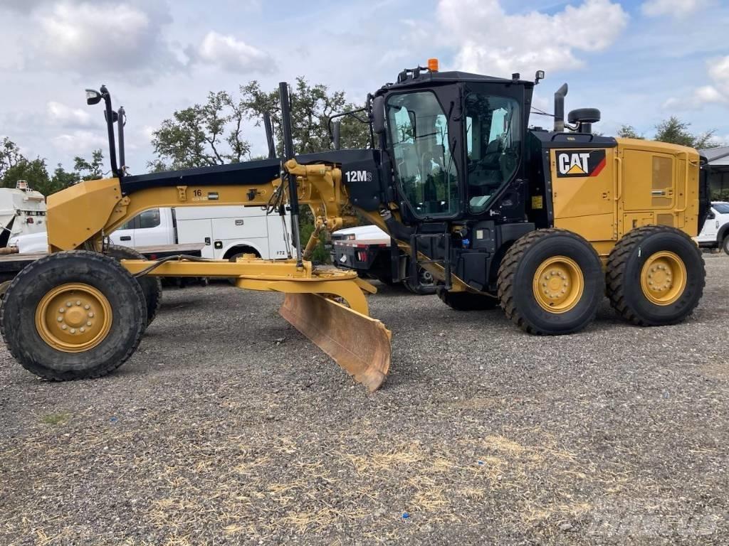 CAT 12 M 3 Veihøvler