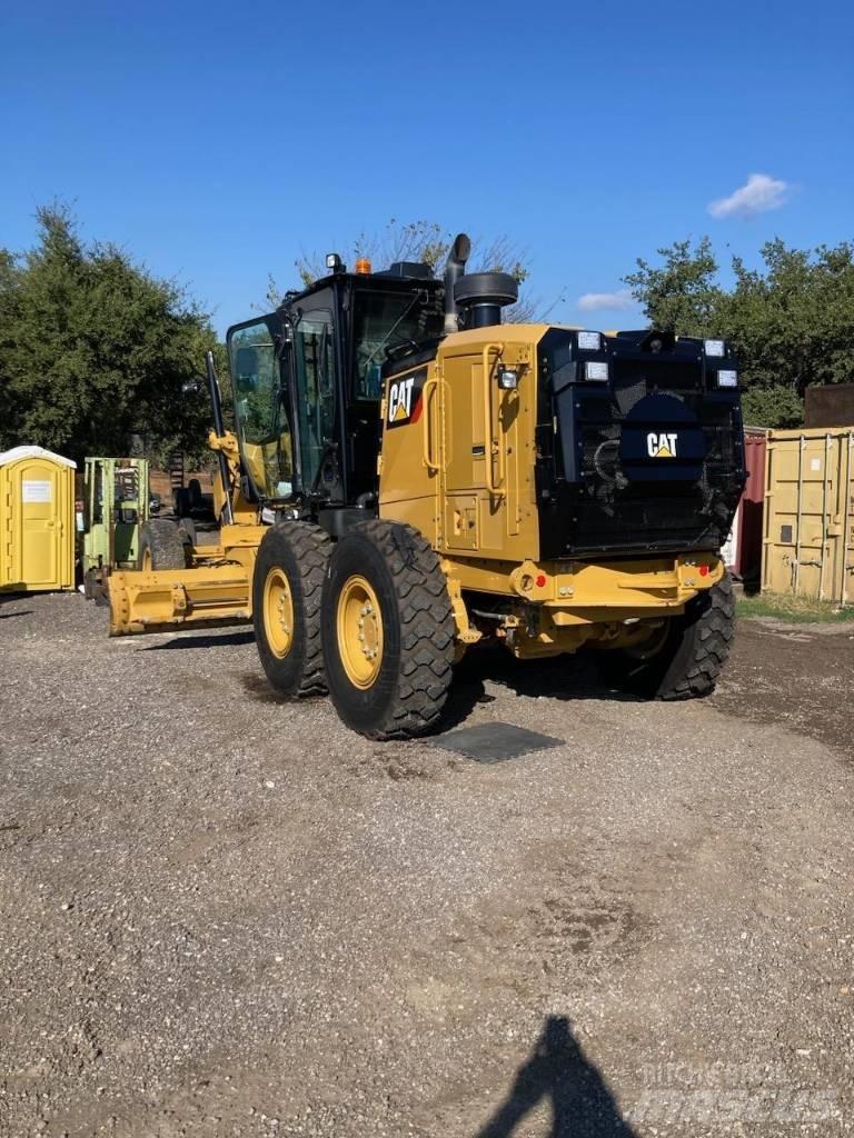 CAT 12 M 3 Veihøvler