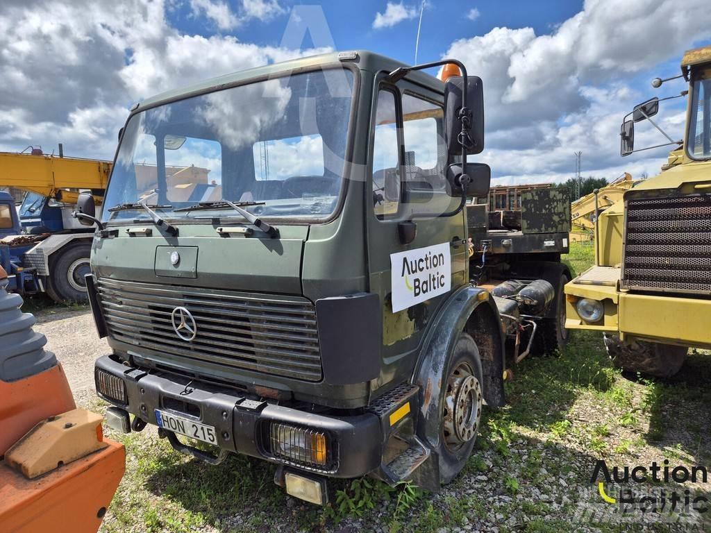 Mercedes-Benz 1422 Trekkvogner