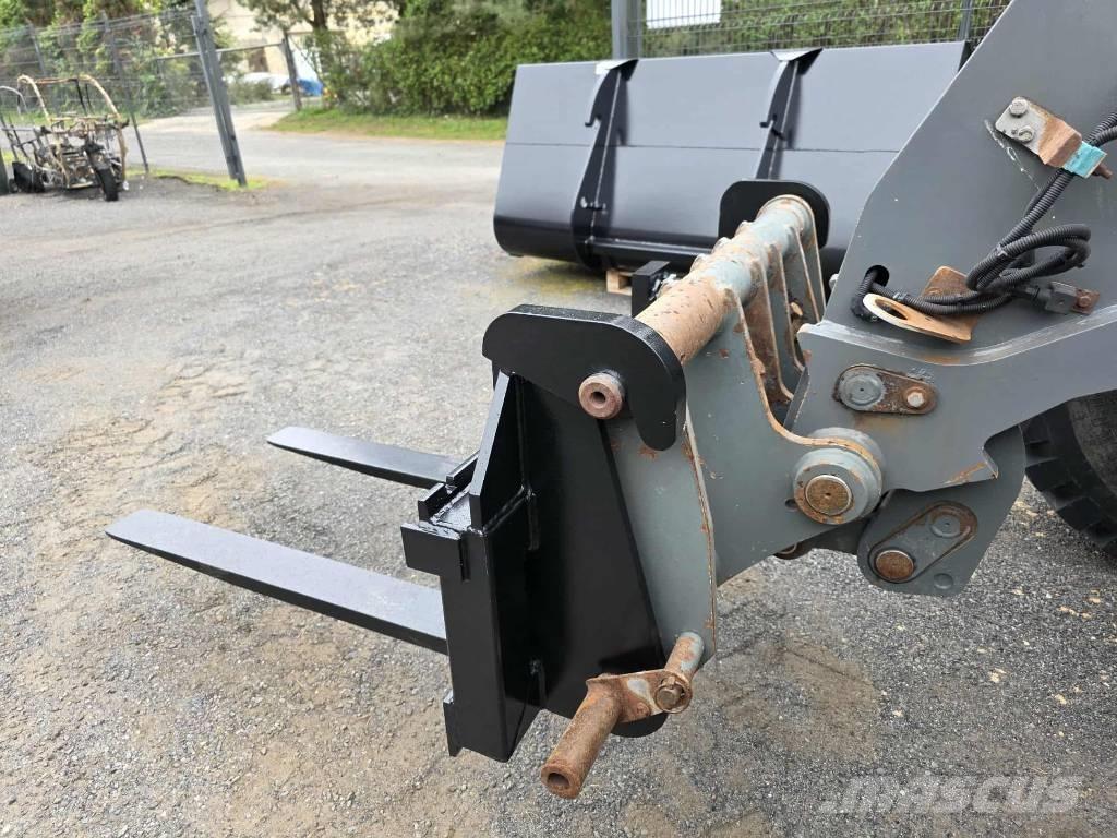 CLAAS Scorpion 7044 Teleskoplastere for Landbruk
