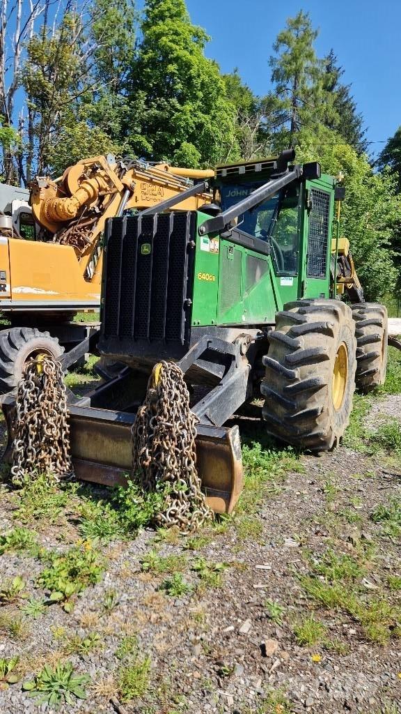 John Deere 640 G III Stammelunner