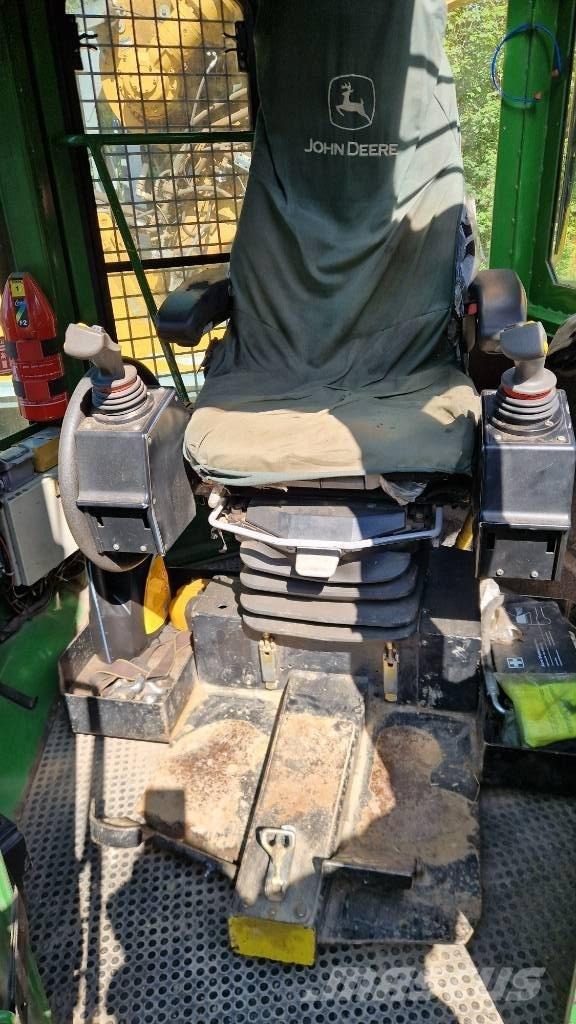 John Deere 640 G III Stammelunner