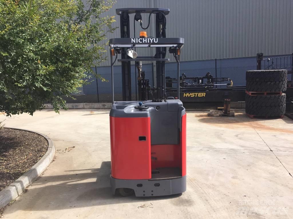 Nichiyu FBRMW18-75BC Skyvemasttruck