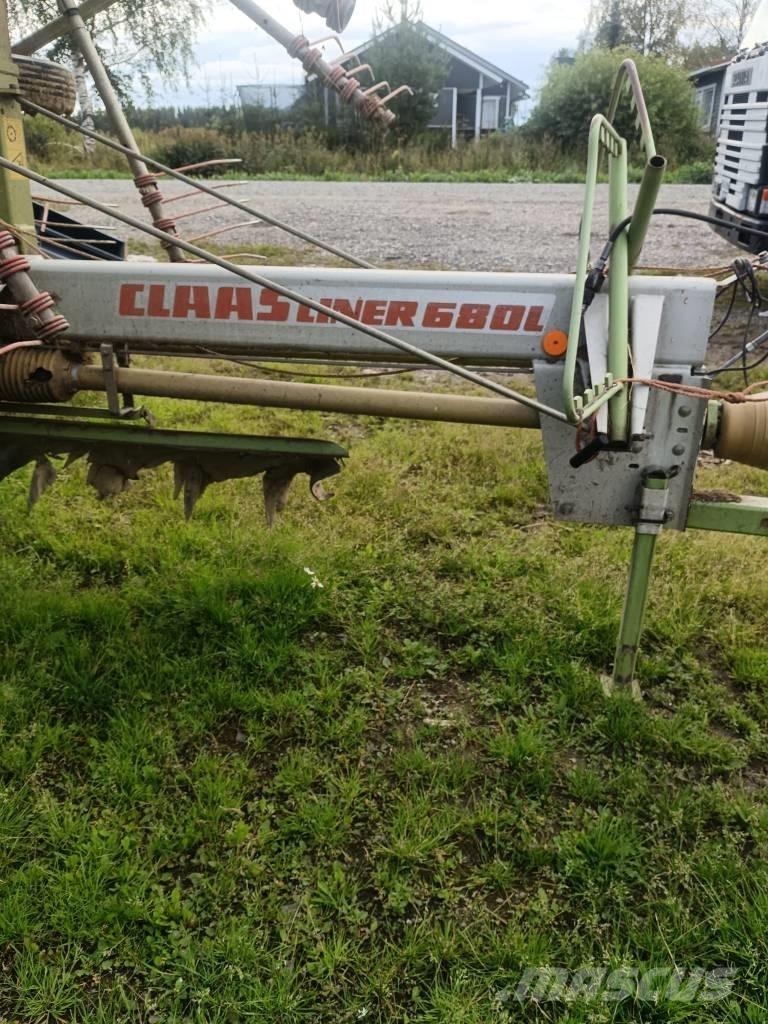 CLAAS Liner 680 Svanser