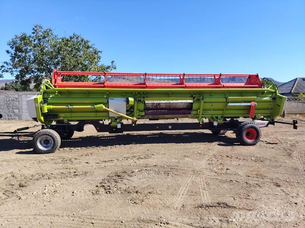 CLAAS Lexion 7400 Skurtreskere