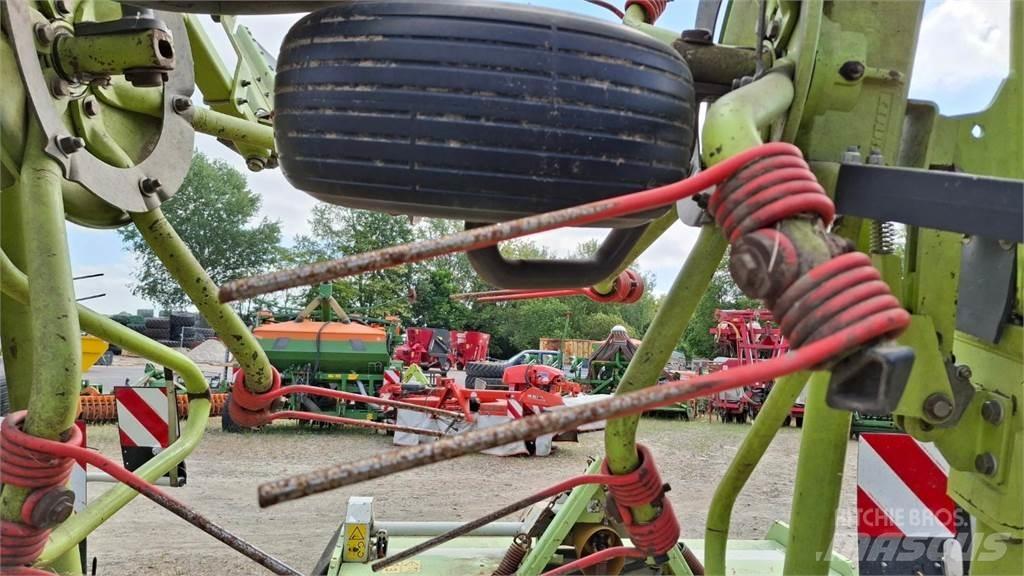 CLAAS Volto 900 Raker og høyvendere