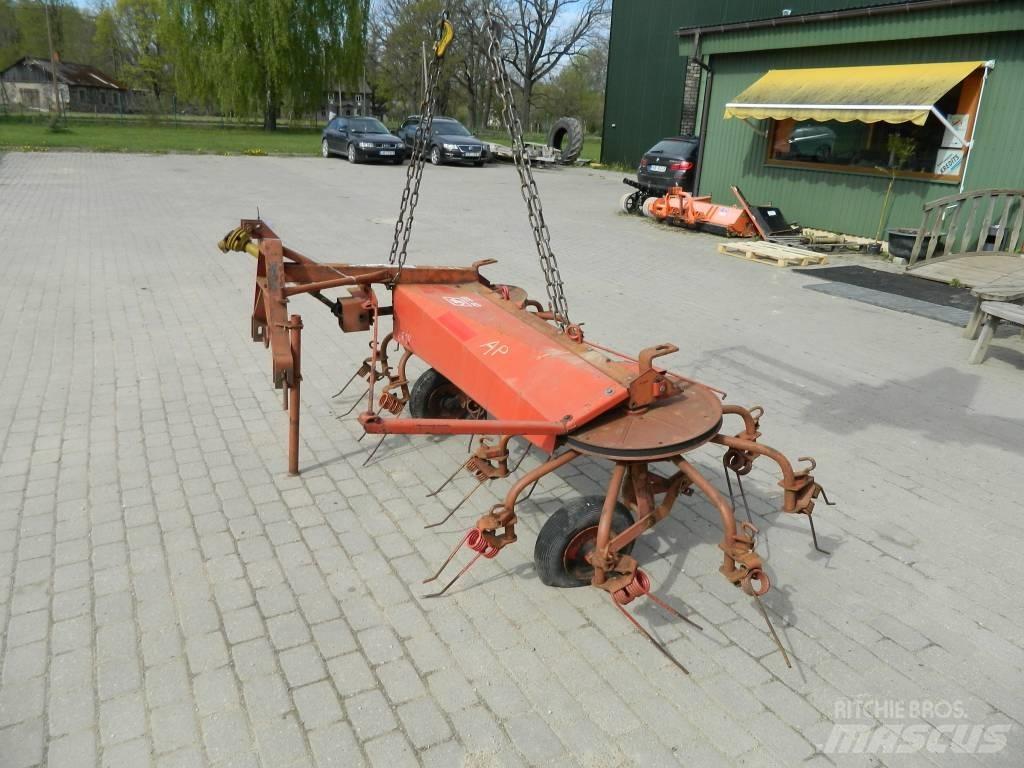 JF CR 320 Raker og høyvendere