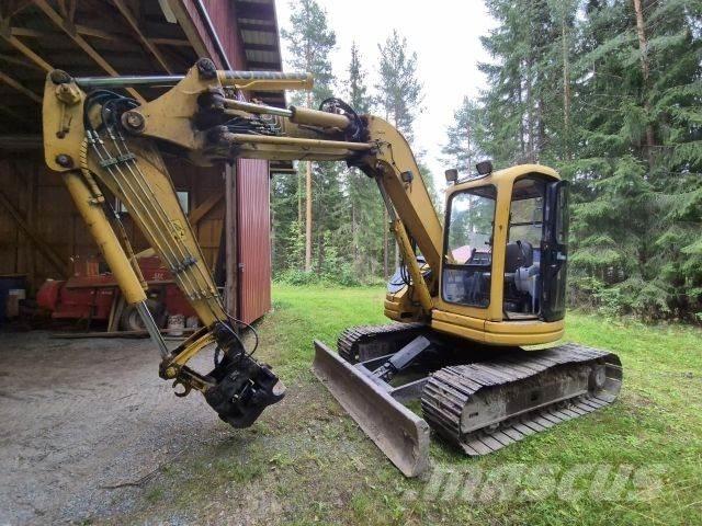 Komatsu PC75 UU Beltegraver