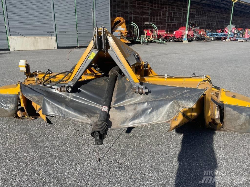Elho 3700 Front Slåmaskiner