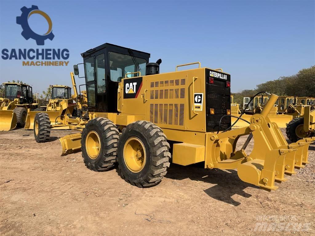 CAT 140H Veihøvler