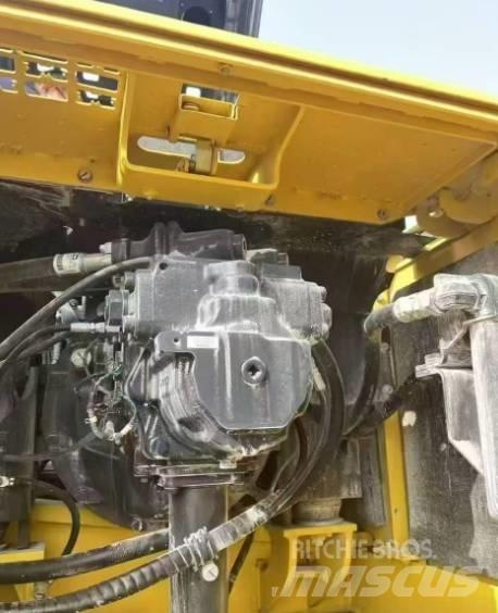 Komatsu 360-8MO Beltegraver