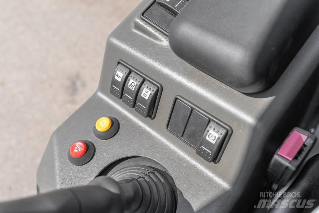Ausa C 251 H x4 Diesel Trucker