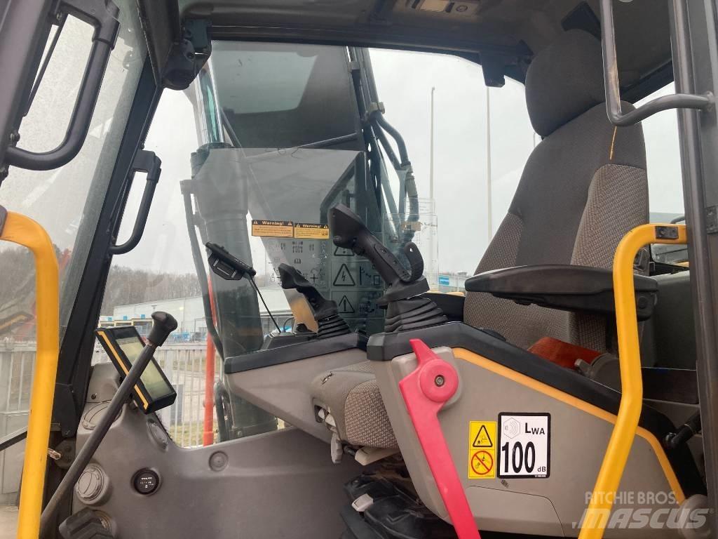 Volvo EC 140 EL Beltegraver
