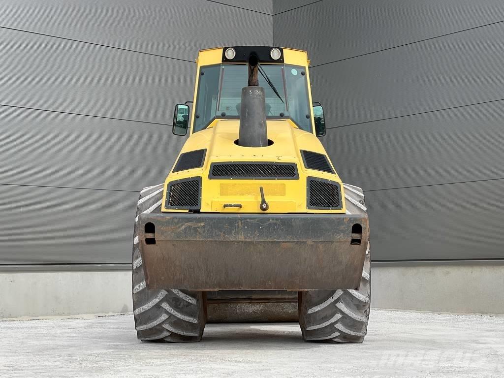 Bomag BW 213 DH-4 Valsetog