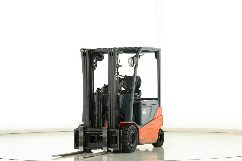 Toyota 8 FBMT 25 Elektriske trucker