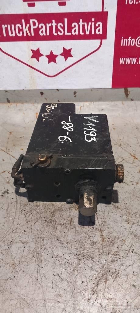 Volvo FH 12.     20917279 Hydraulikk