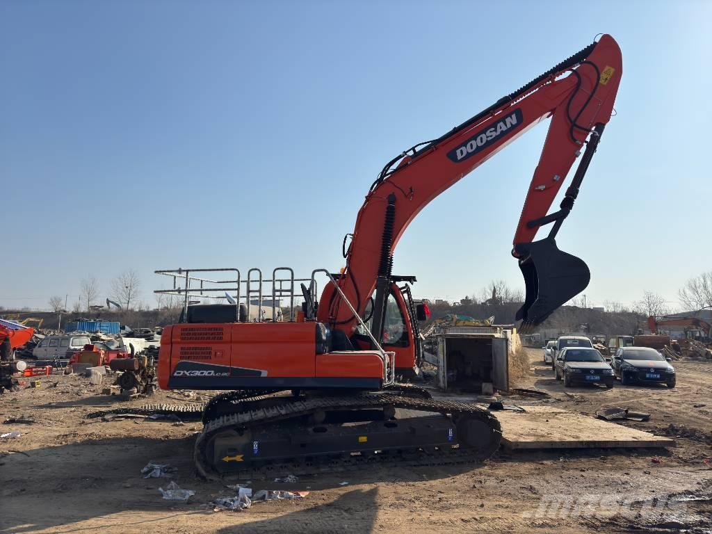 Doosan DX300 Beltegraver