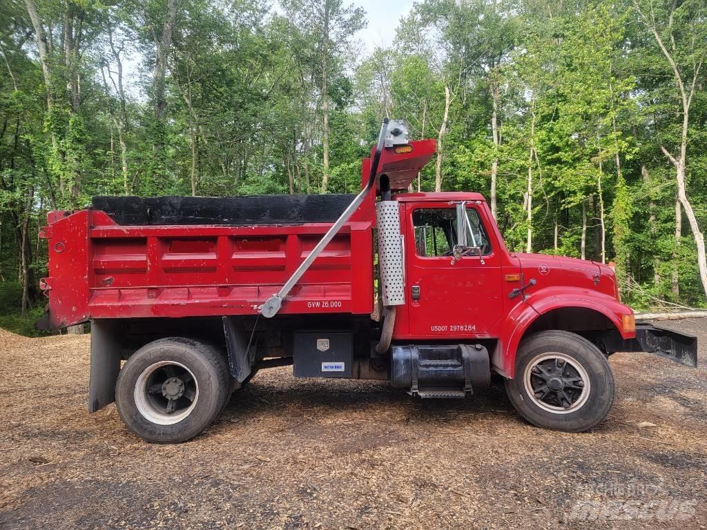 International 4900 Tippbil