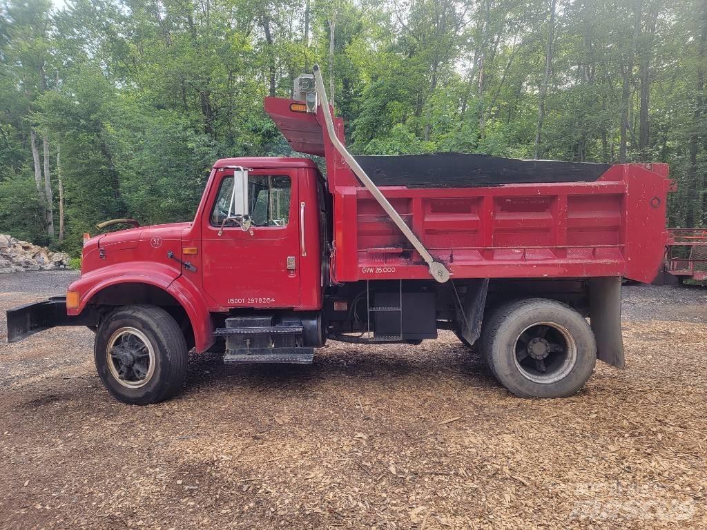 International 4900 Tippbil