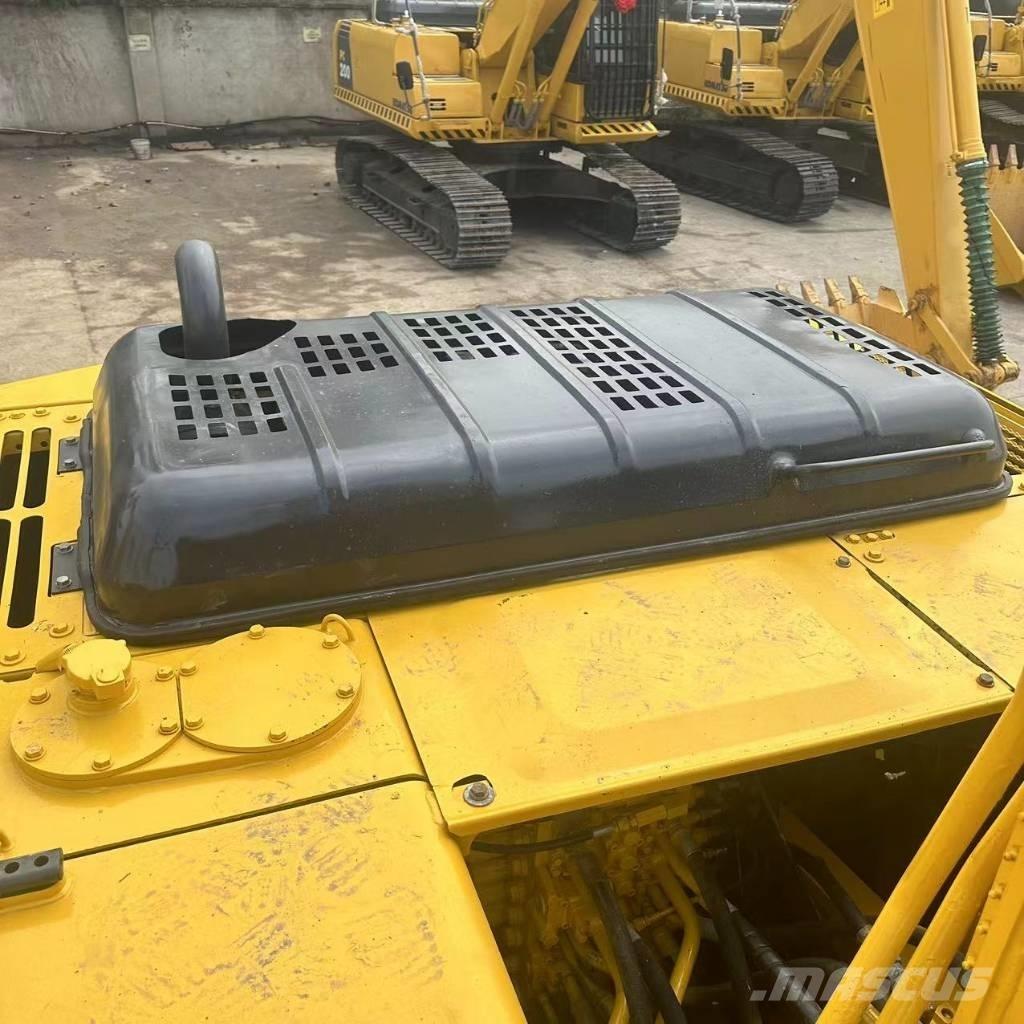 Komatsu PC 200-7 Beltegraver