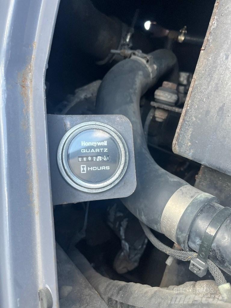 Terex RT 230-1 Røff terreng kraner