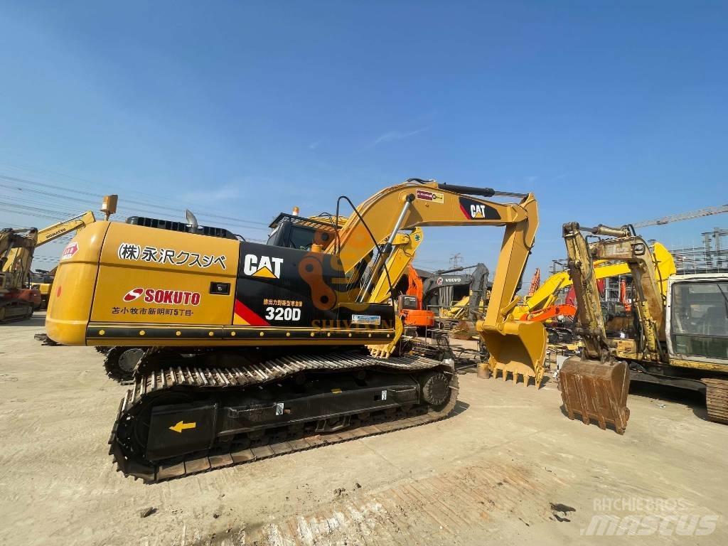 CAT 326 D2 Beltegraver