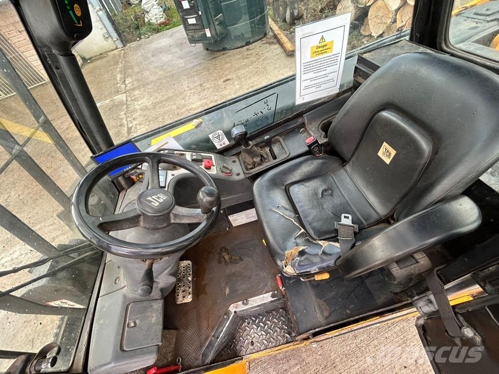 JCB 35 D Diesel Trucker