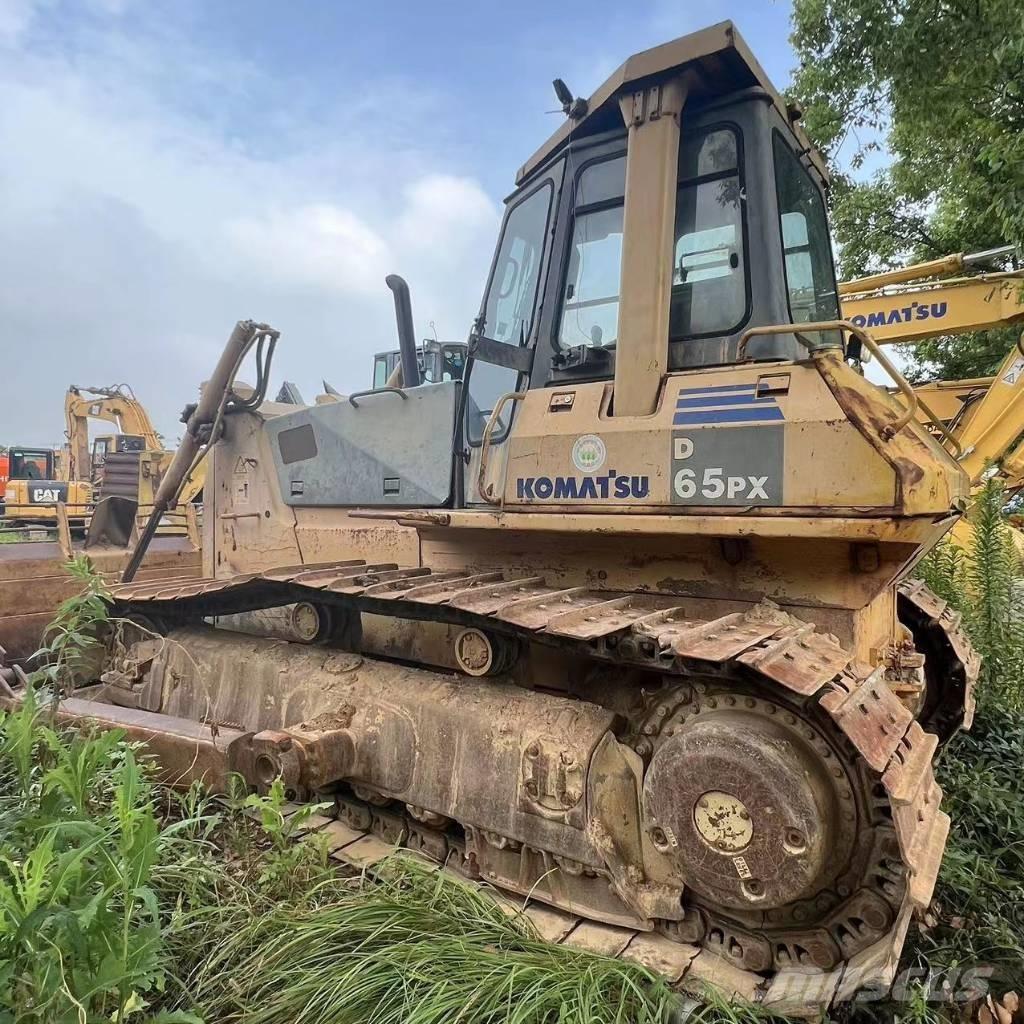 Komatsu D 65 P-12 Dozere Beltegående