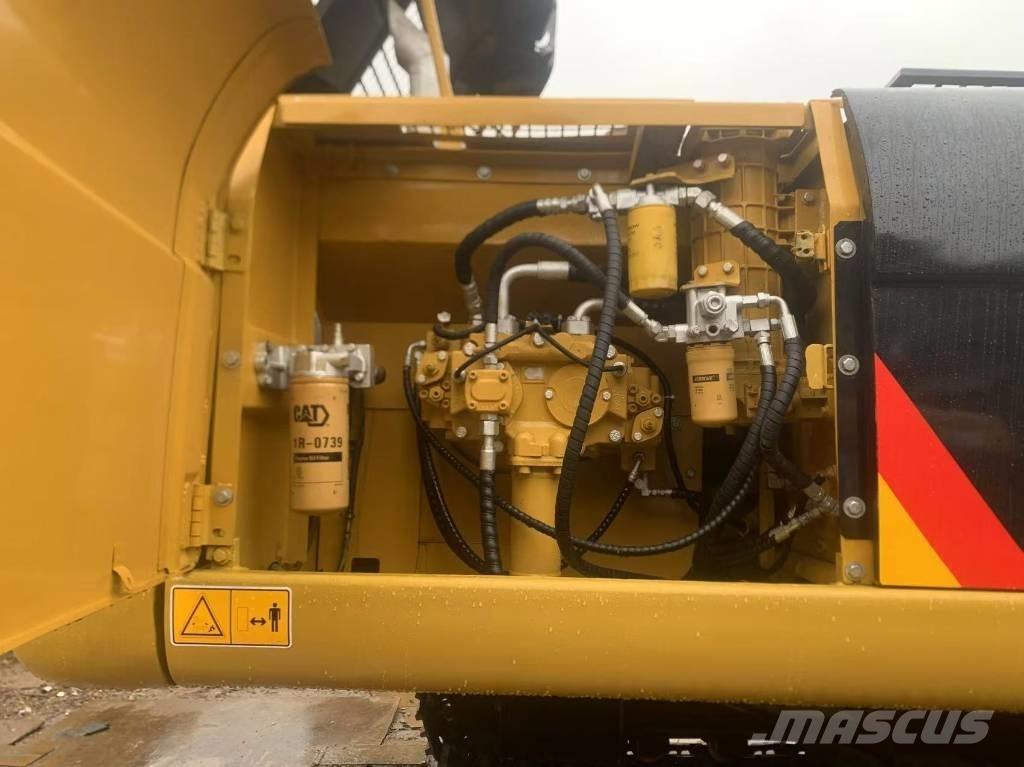 CAT 329 D Beltegraver