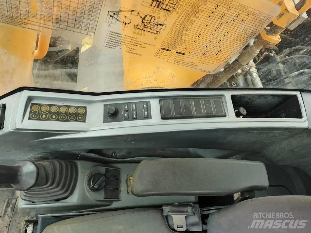 Hyundai R220LC-9S Beltegraver