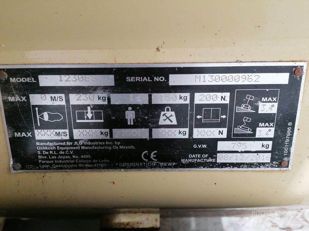 JLG 1230ES Sakselifter