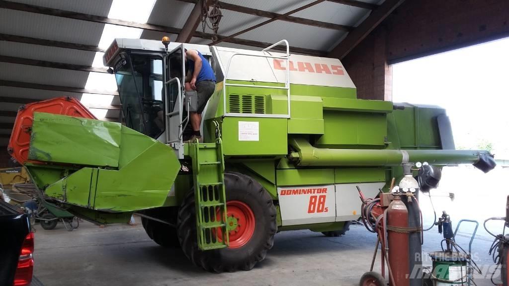 CLAAS Dominator 88 S Skurtreskere