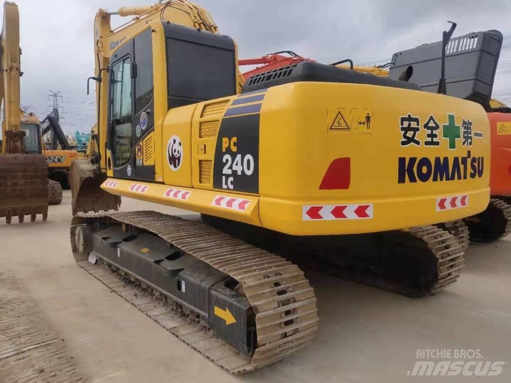 Komatsu PC 240 Beltegraver