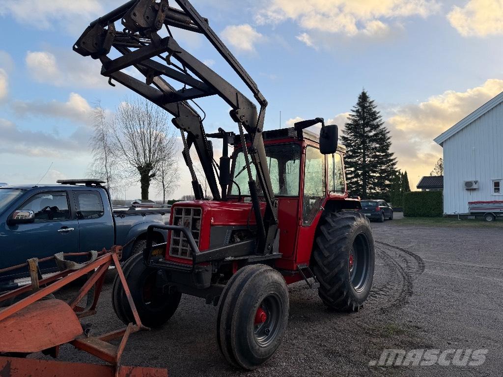 International 574 Traktorer