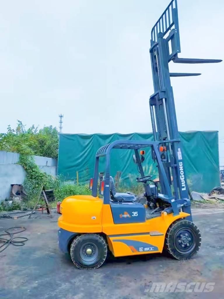 LiuGong CPC 35 Diesel Trucker