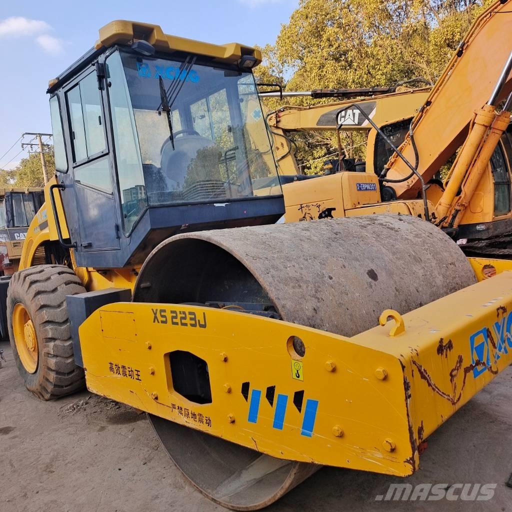 XCMG XS 143 J Valsetog