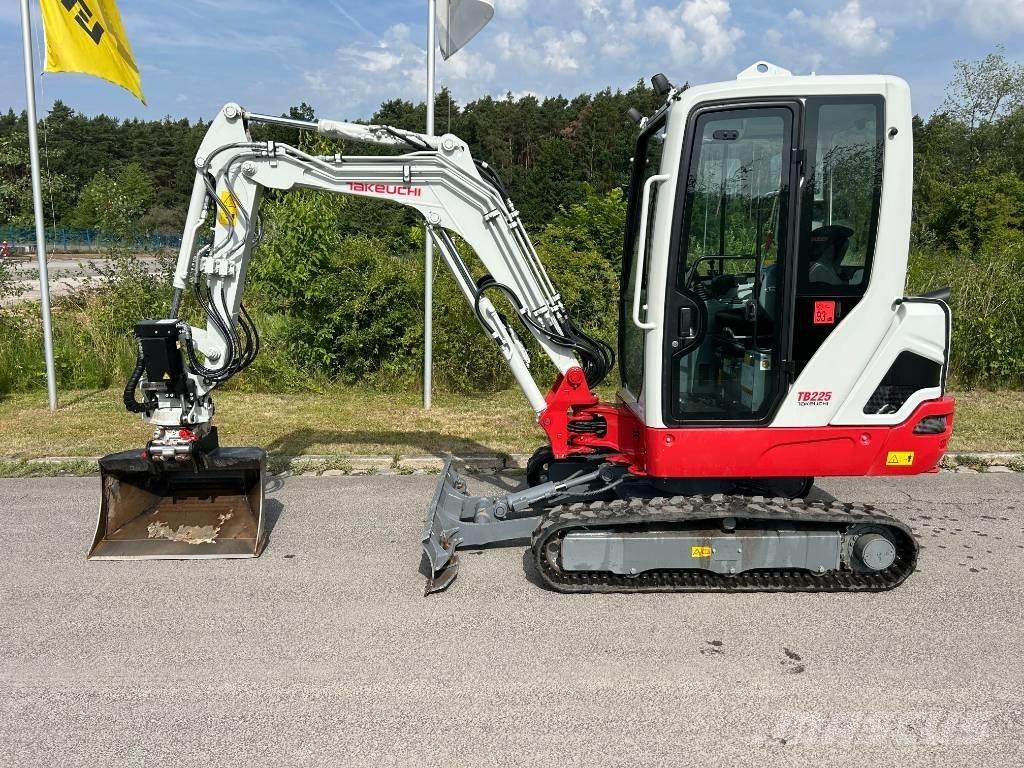 Takeuchi TB 225A V5 Minigravere <7t
