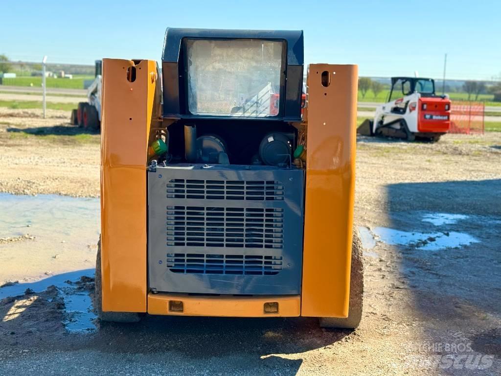 CASE 40 XT Kompaktlastere