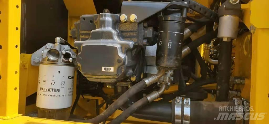 Komatsu pc200-8 Beltegraver