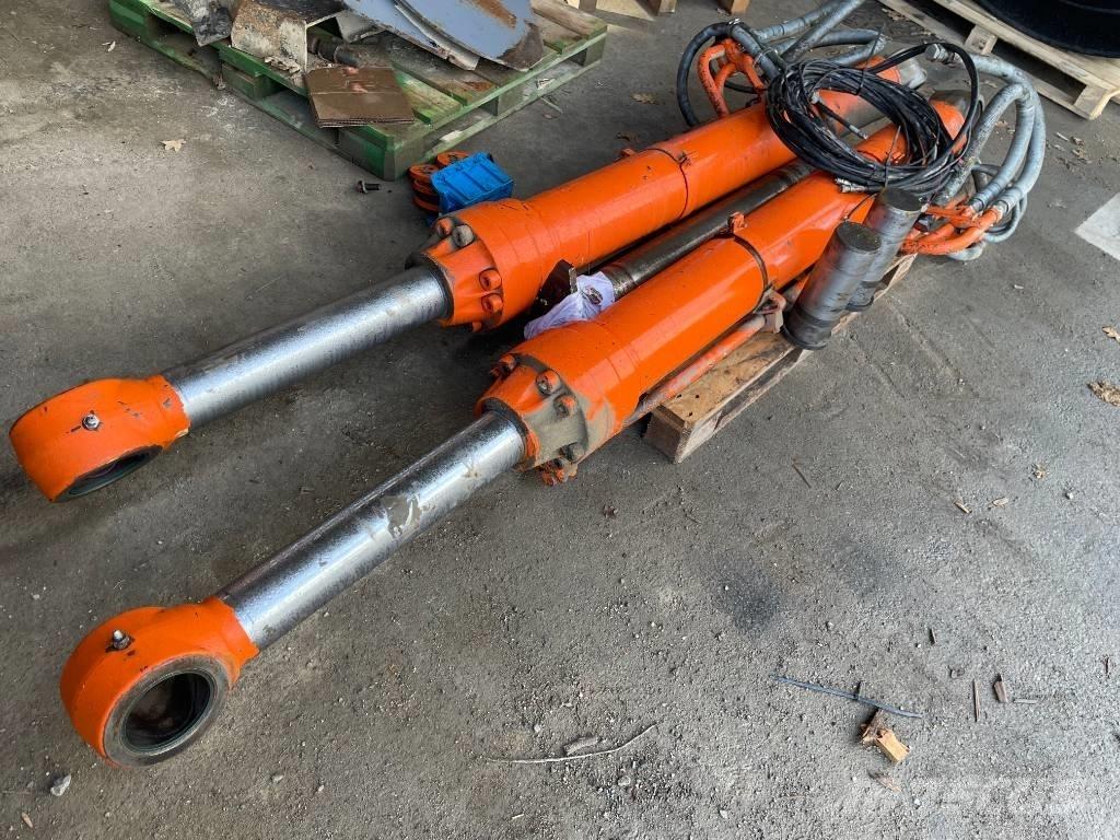 Hitachi ZX490LCH-6 Beltegraver