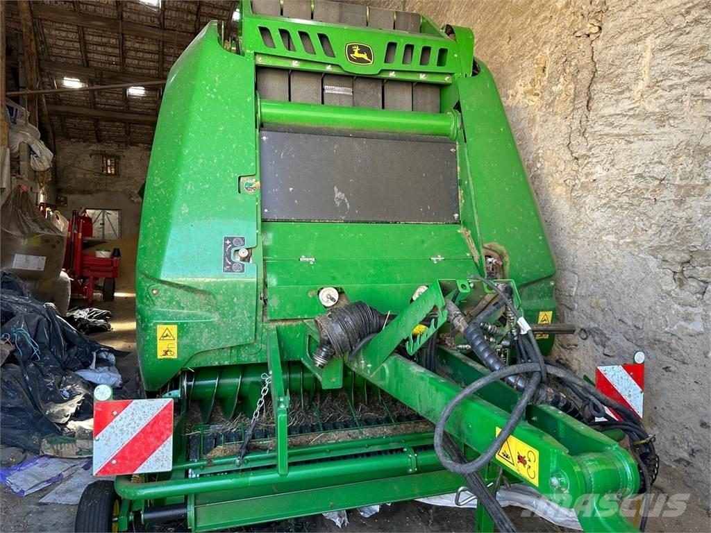 John Deere V461M Rundballepresser