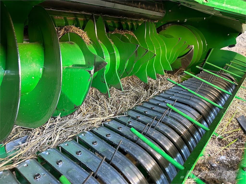 John Deere V461M Rundballepresser